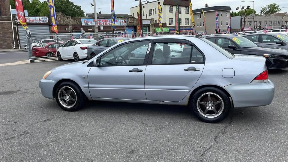 2005 Mitsubishi Lancer 8th Gen - Image 3 of 4