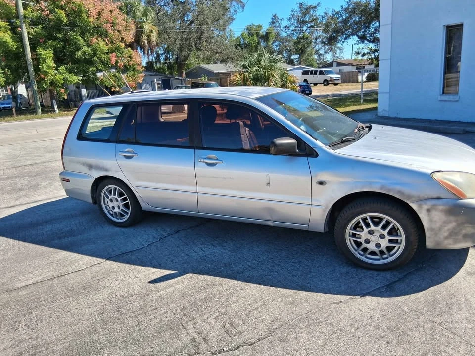 2005 Mitsubishi Lancer 8th Gen - Image 2 of 4