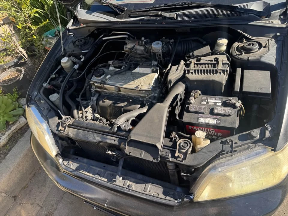 2005 Mitsubishi Lancer 8th Gen - Image 2 of 18