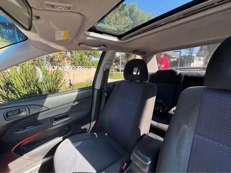 2005 Mitsubishi Lancer 8th Gen - Image 16 of 18