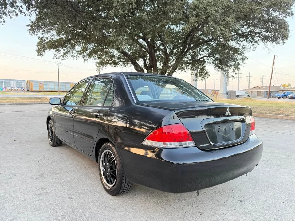 2005 Mitsubishi Lancer 8th Gen - Image 5 of 11