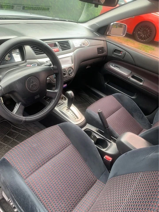 2005 Mitsubishi Lancer 8th Gen - Image 6 of 8