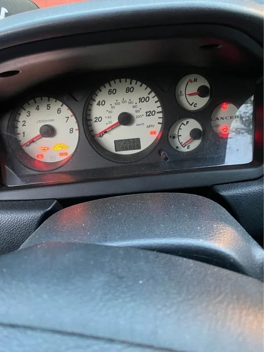 2005 Mitsubishi Lancer 8th Gen - Image 4 of 6