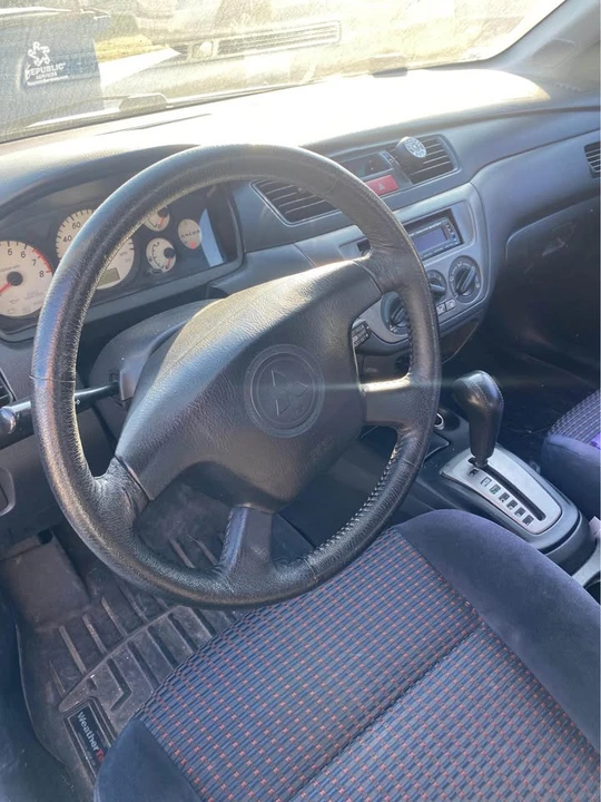 2005 Mitsubishi Lancer 8th Gen - Image 5 of 7