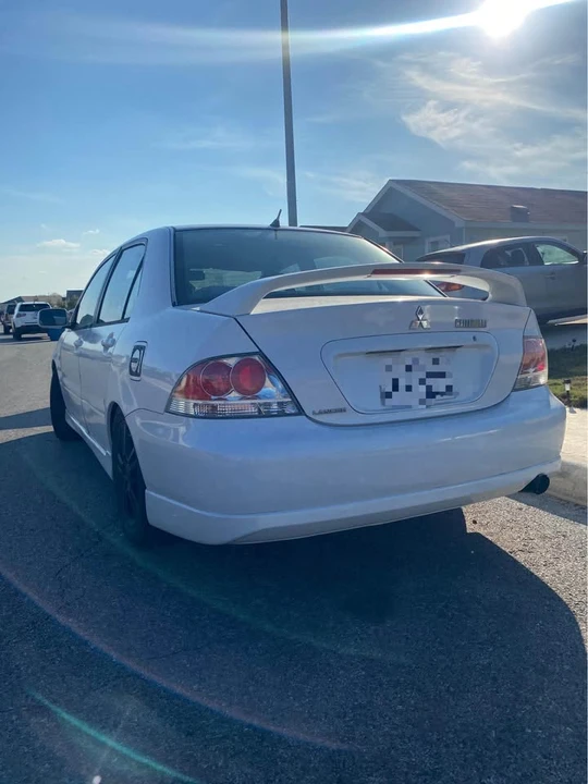 2005 Mitsubishi Lancer 8th Gen - Image 4 of 7