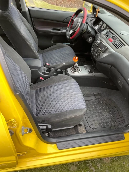 2005 Mitsubishi Lancer 8th Gen - Image 10 of 11