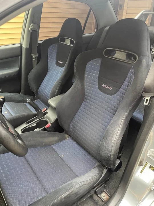 2005 Mitsubishi Lancer - Image 5 of 15