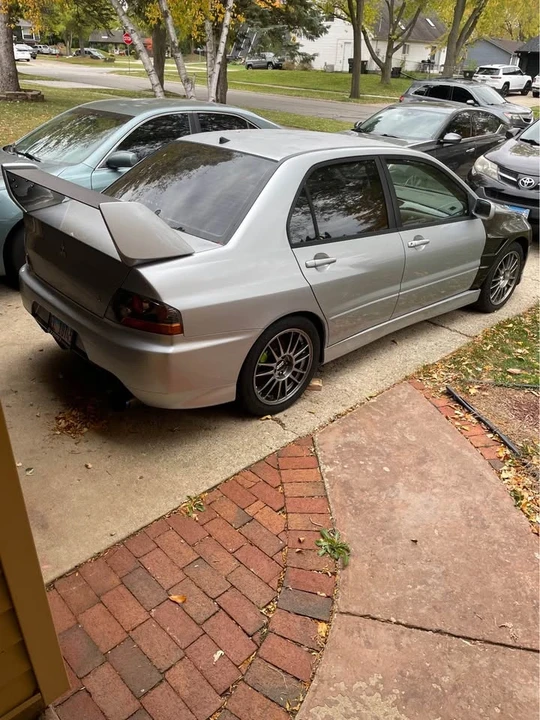 2005 Mitsubishi Lancer - Image 3 of 15