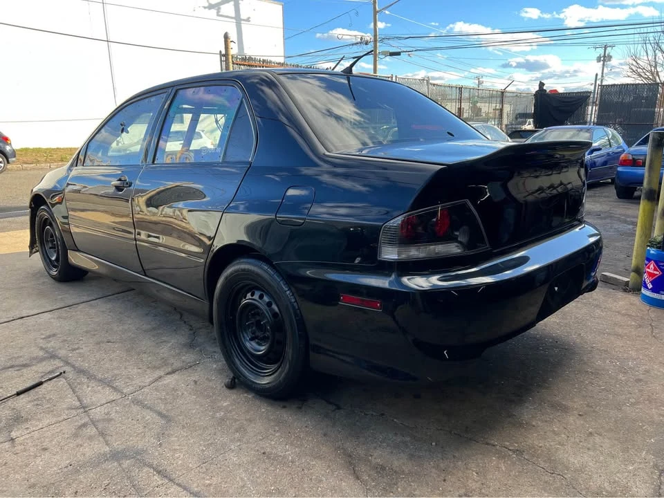 2005 Mitsubishi Lancer - Image 2 of 7