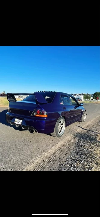 2005 Mitsubishi Lancer Evolution VIII 7th Gen - Image 2 of 10