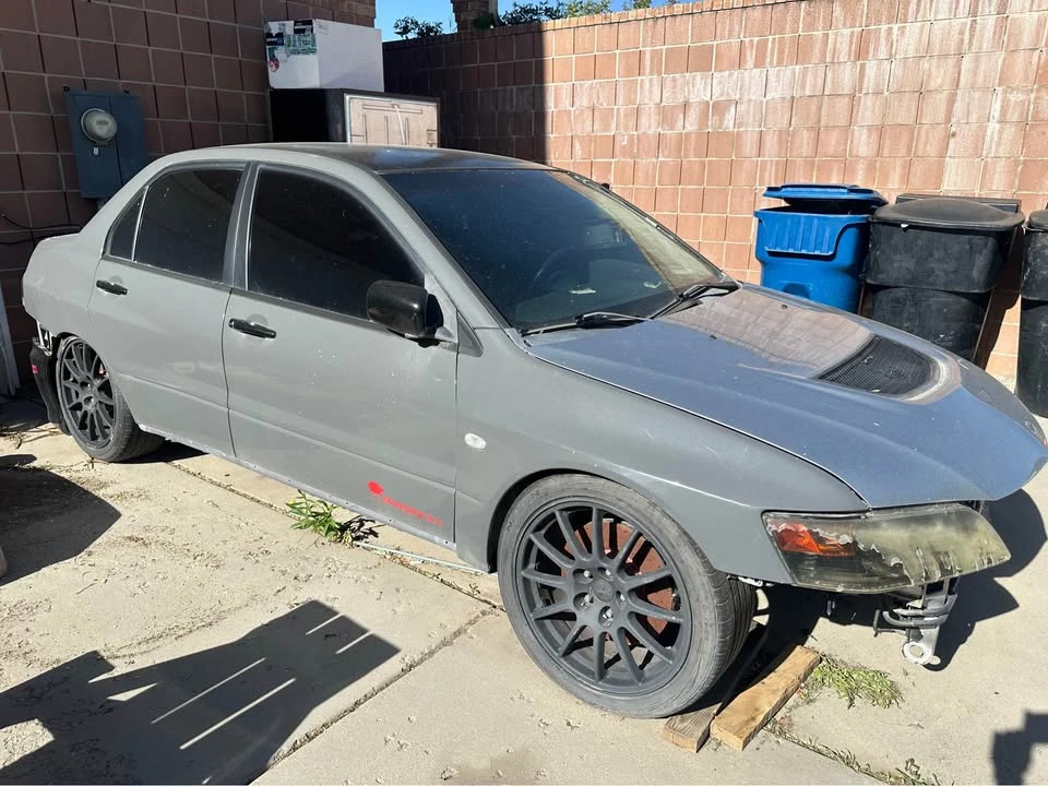 2005 Mitsubishi Lancer Evolution VIII 7th Gen - Image 2 of 4