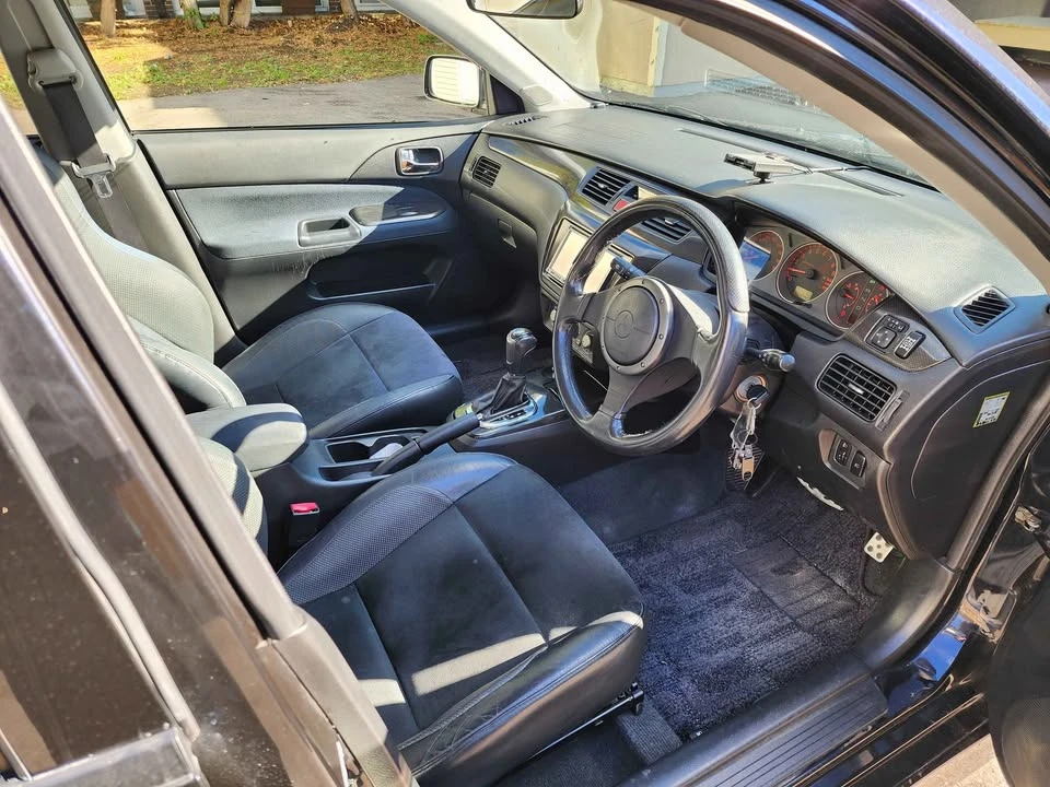 2005 Mitsubishi Lancer Evolution IX 8th Gen - Image 8 of 16