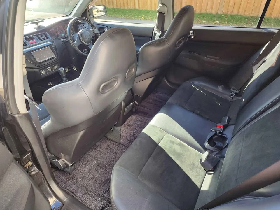 2005 Mitsubishi Lancer Evolution IX 8th Gen - Image 10 of 16