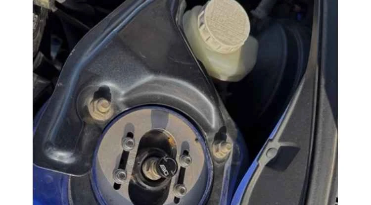 2005 Mitsubishi Lancer - Image 11 of 13