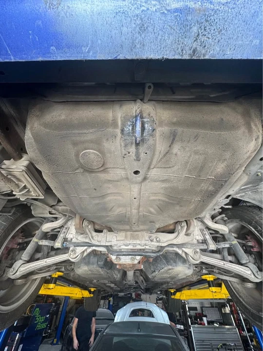 2005 Mitsubishi Lancer - Image 11 of 12