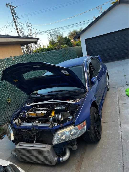 2005 Mitsubishi Lancer - Image 2 of 10