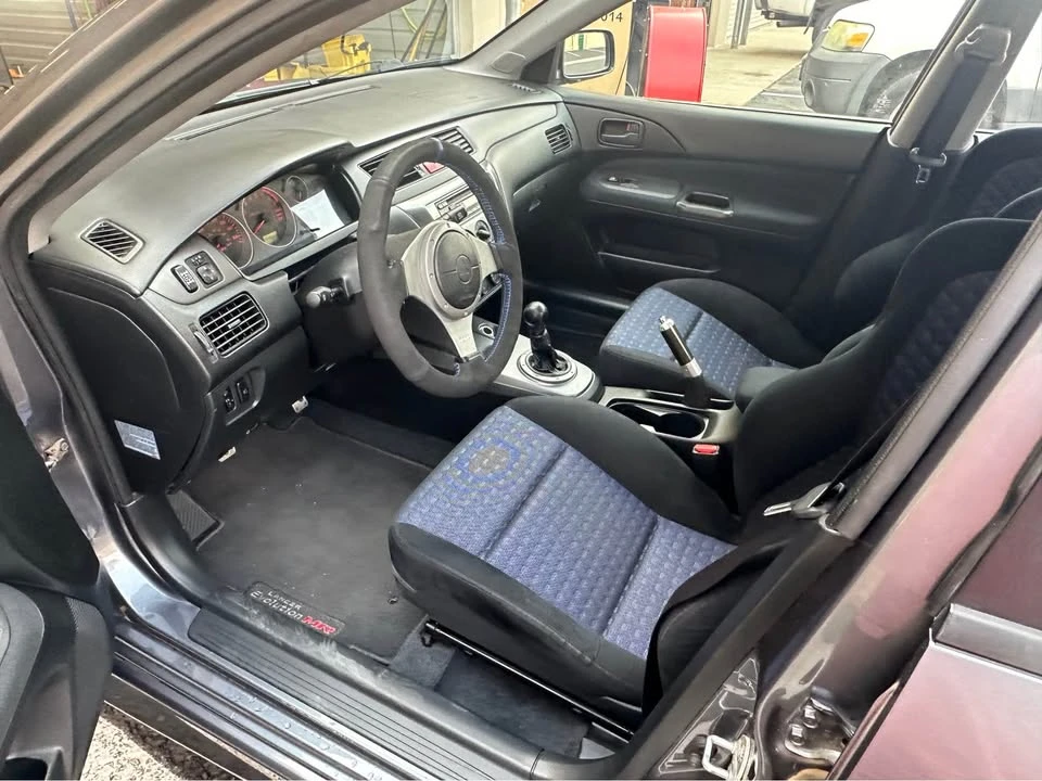 2005 Mitsubishi Lancer Evolution VIII 7th Gen - Image 11 of 14