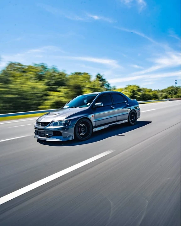 2005 Mitsubishi Lancer Evolution VIII 7th Gen - Image 2 of 18