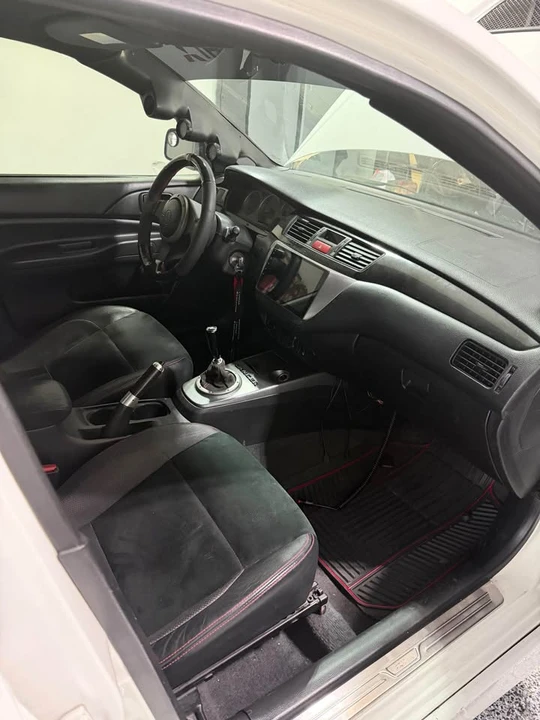 2005 Mitsubishi Lancer Evolution VIII 7th Gen - Image 10 of 16