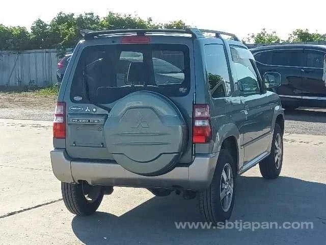 2005 Mitsubishi Pajero/Montero - Image 8 of 9