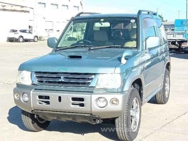 2005 Mitsubishi Pajero/Montero - Image 2 of 9