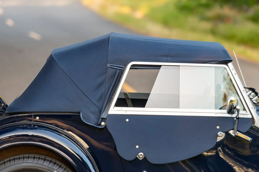 2005 Morgan Roadster - Image 27 of 31
