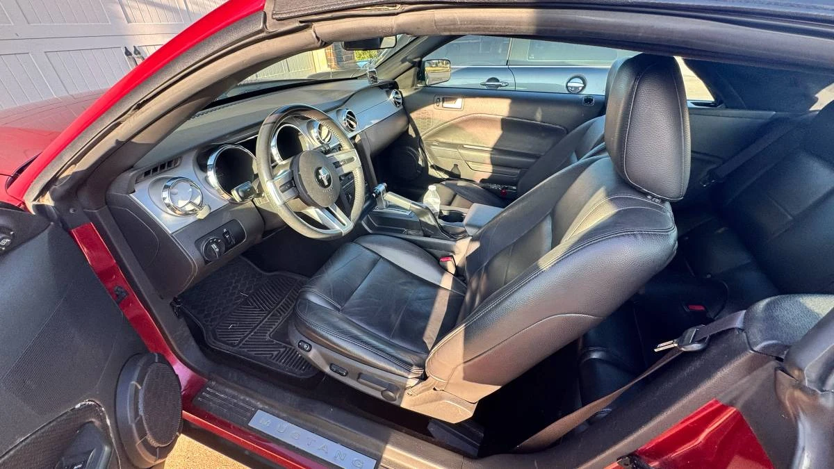 2005 Ford S197 Mustang - Image 8 of 11