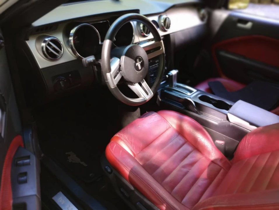2005 Ford S197 Mustang - Image 2 of 3