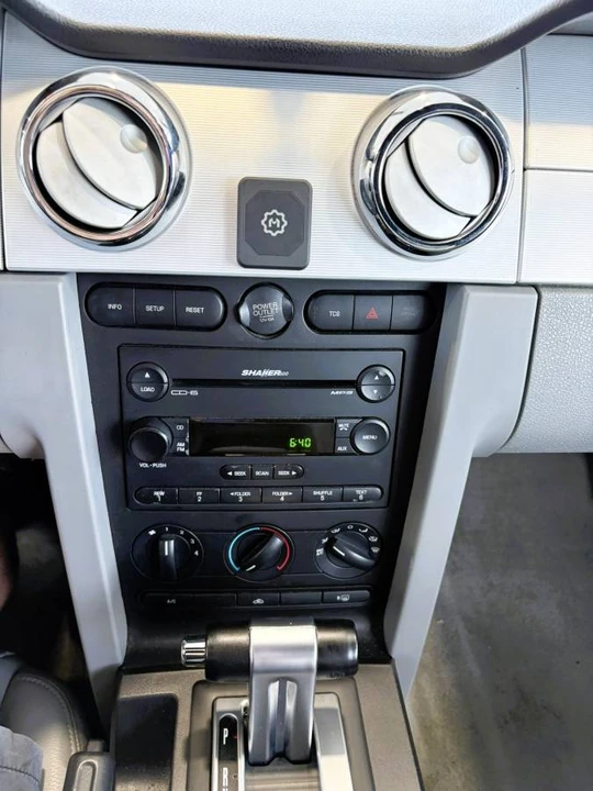2005 Ford S197 Mustang GT - Image 17 of 24
