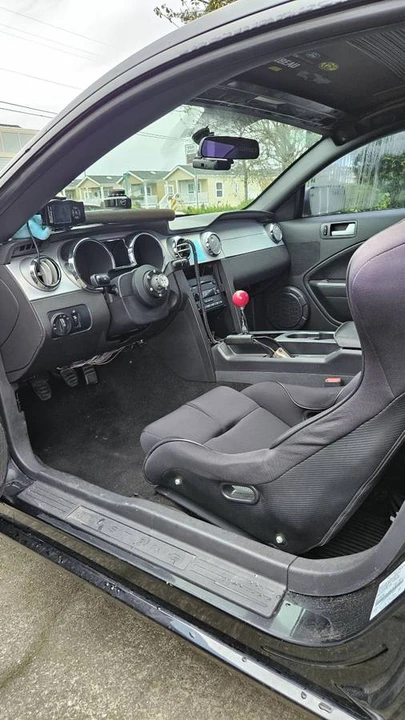2005 Ford S197 Mustang GT - Image 14 of 21