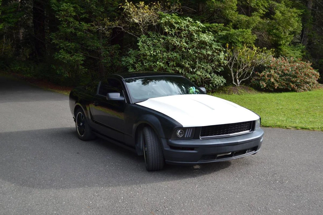 2005 Ford S197 Mustang GT - Image 2 of 21