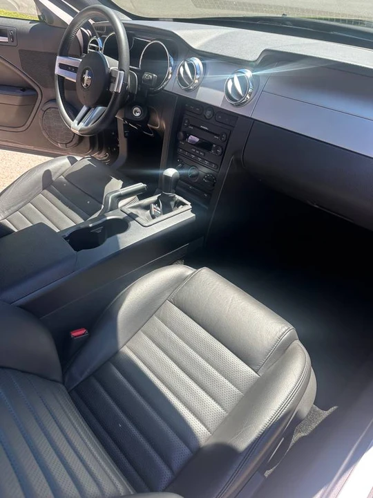 2005 Ford S197 Mustang GT - Image 9 of 16