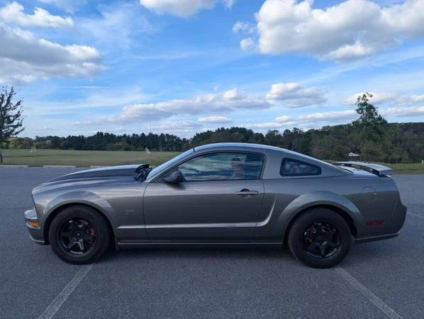 2005 Ford S197 Mustang - Image 2 of 10
