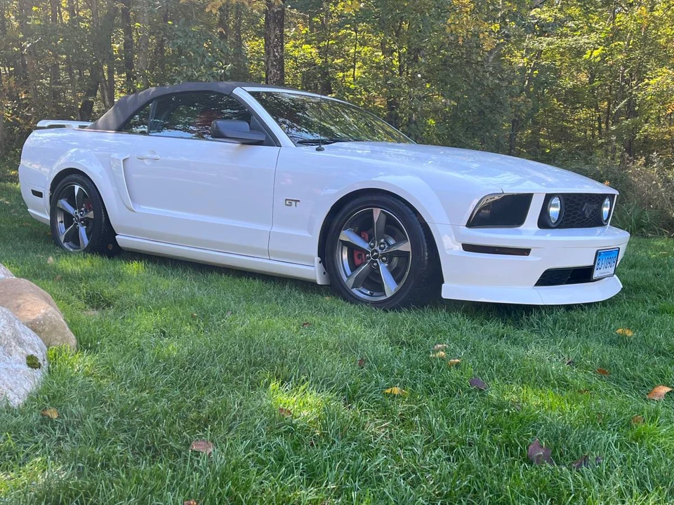 2005 Ford S197 Mustang GT - Image 2 of 13