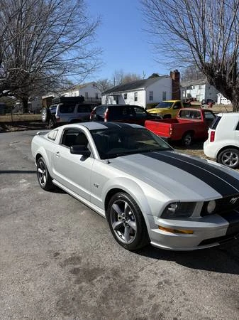 2005 Ford S197 Mustang - Image 2 of 13
