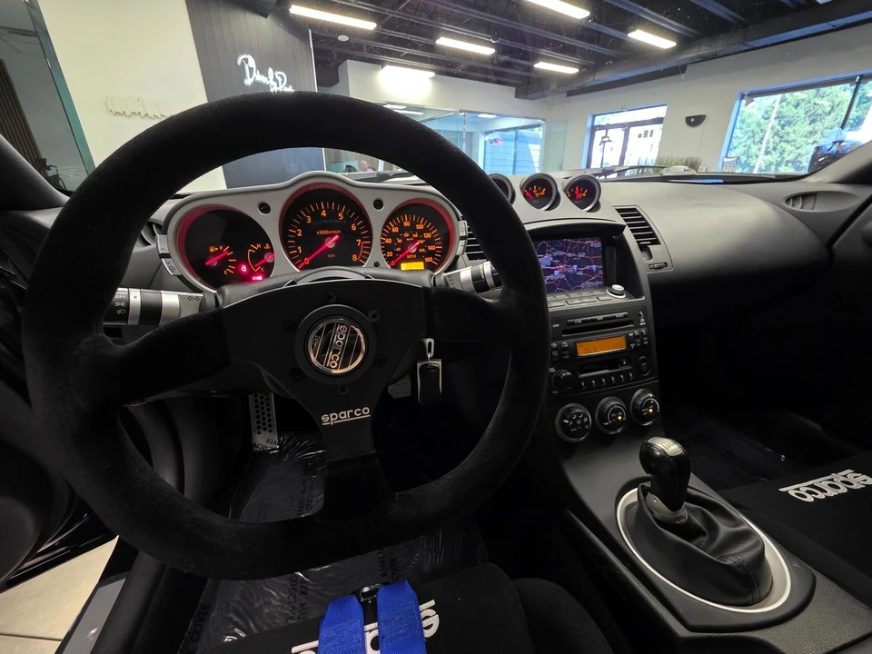 2005 Nissan 350Z 5th Gen - Image 16 of 31
