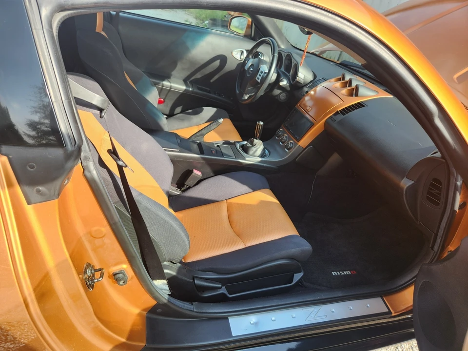2005 Nissan 350Z 5th Gen - Image 14 of 19