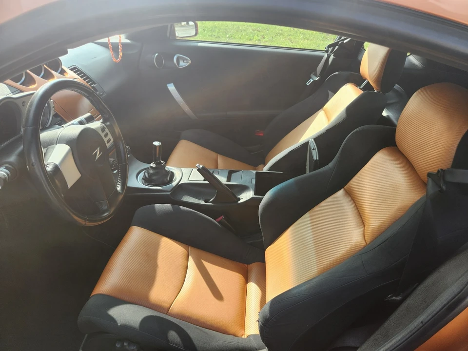 2005 Nissan 350Z 5th Gen - Image 15 of 19