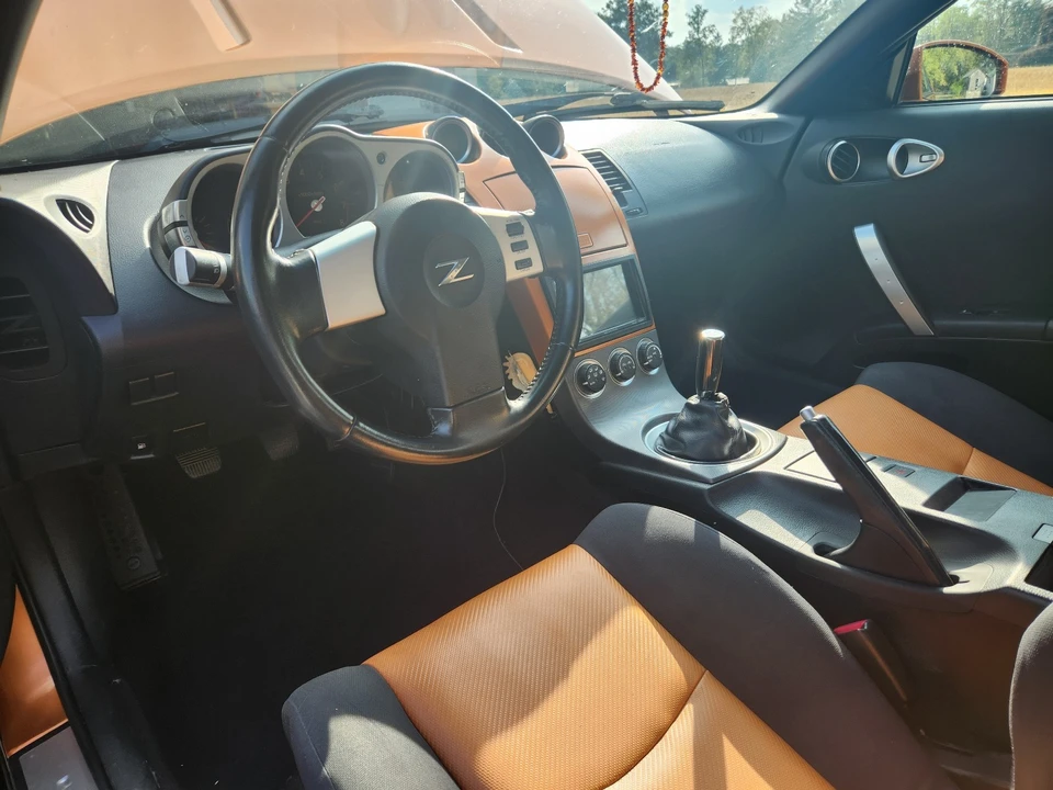 2005 Nissan 350Z 5th Gen - Image 16 of 19
