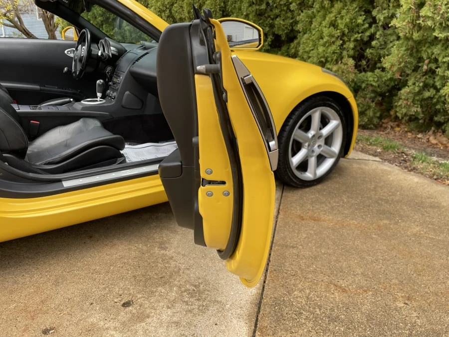 2005 Nissan 350Z 5th Gen - Image 27 of 31