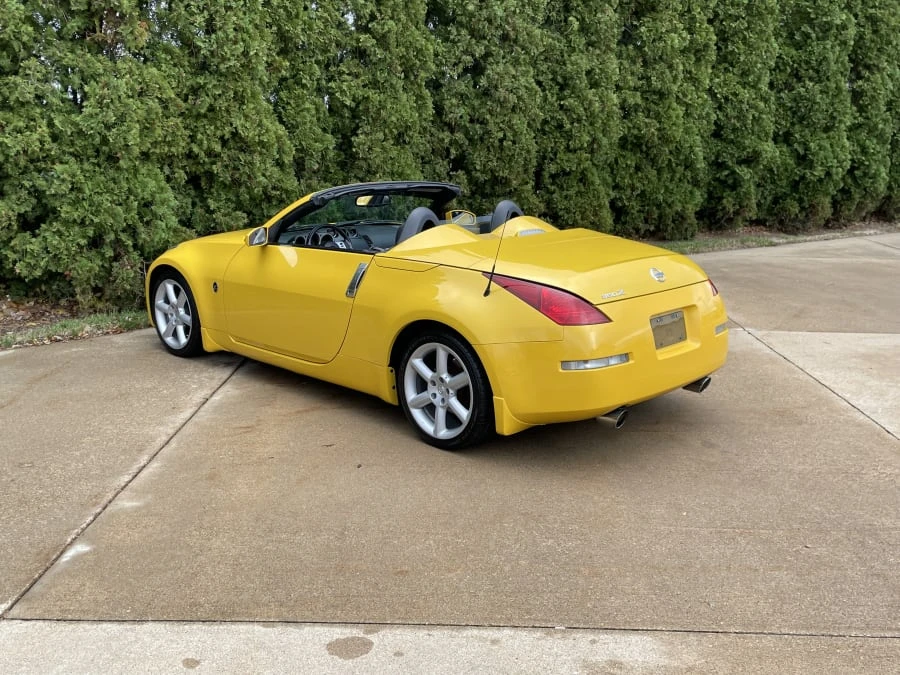 2005 Nissan 350Z 5th Gen - Image 8 of 31