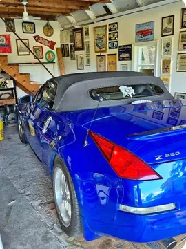 2005 Nissan 350Z Coupe 2D
