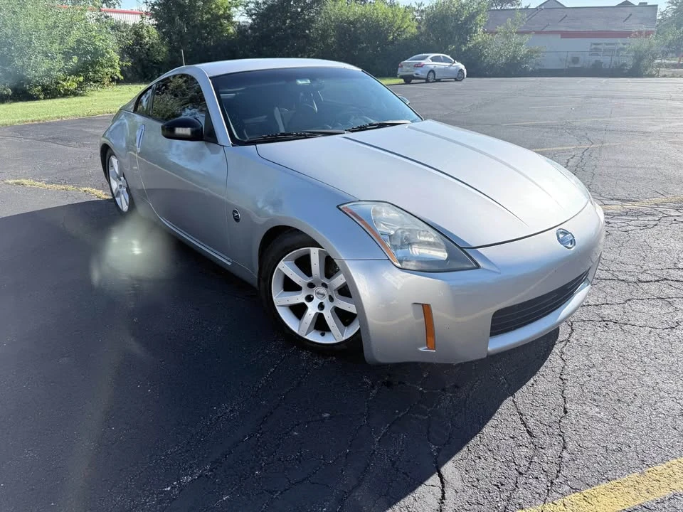 2005 Nissan 350Z 5th Gen - Image 2 of 11