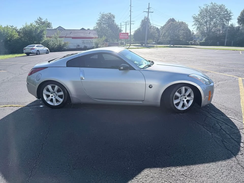 2005 Nissan 350Z 5th Gen - Image 3 of 11