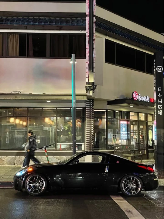 2005 Nissan 350Z 5th Gen - Image 17 of 17