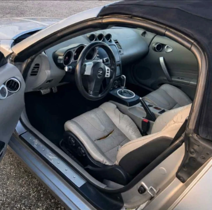 2005 Nissan 350Z 5th Gen - Image 2 of 3
