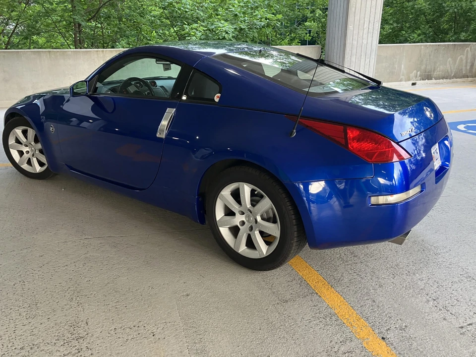 2005 Nissan 350Z 5th Gen - Image 11 of 31