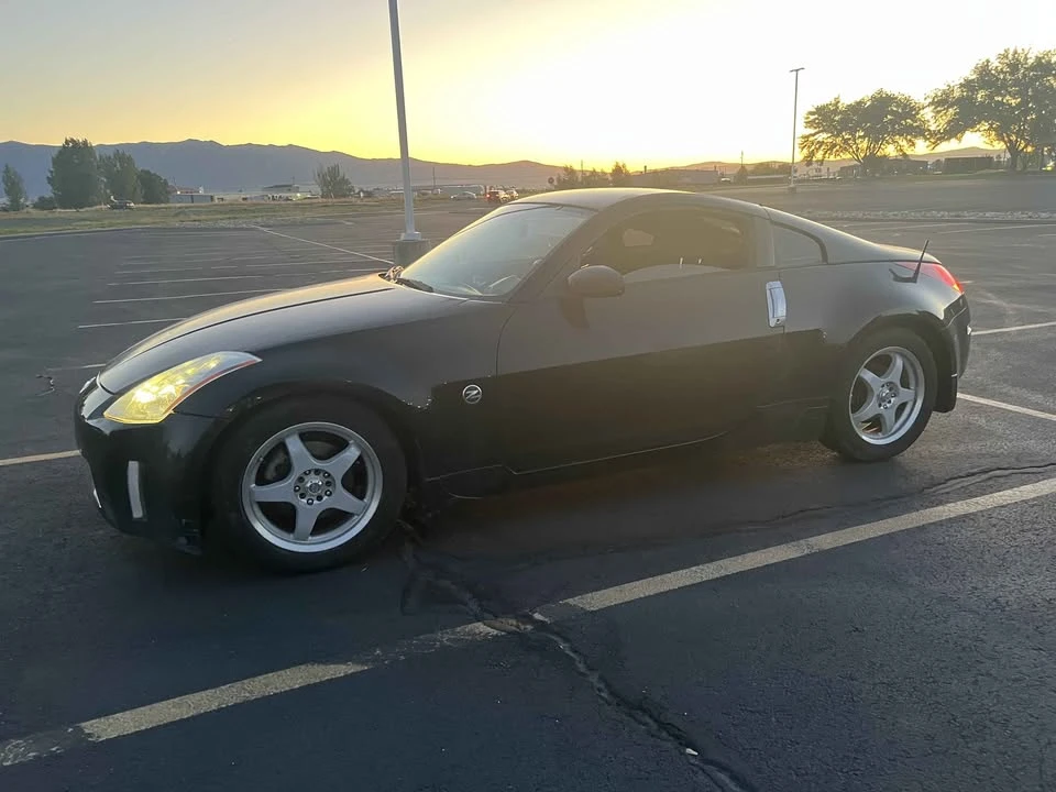 2005 Nissan 350Z 5th Gen - Image 9 of 13