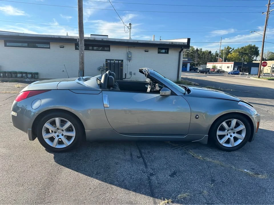 2005 Nissan 350Z 5th Gen - Image 3 of 16