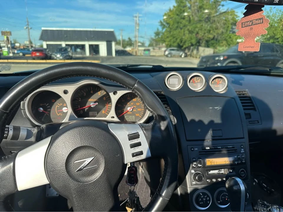 2005 Nissan 350Z 5th Gen - Image 11 of 16